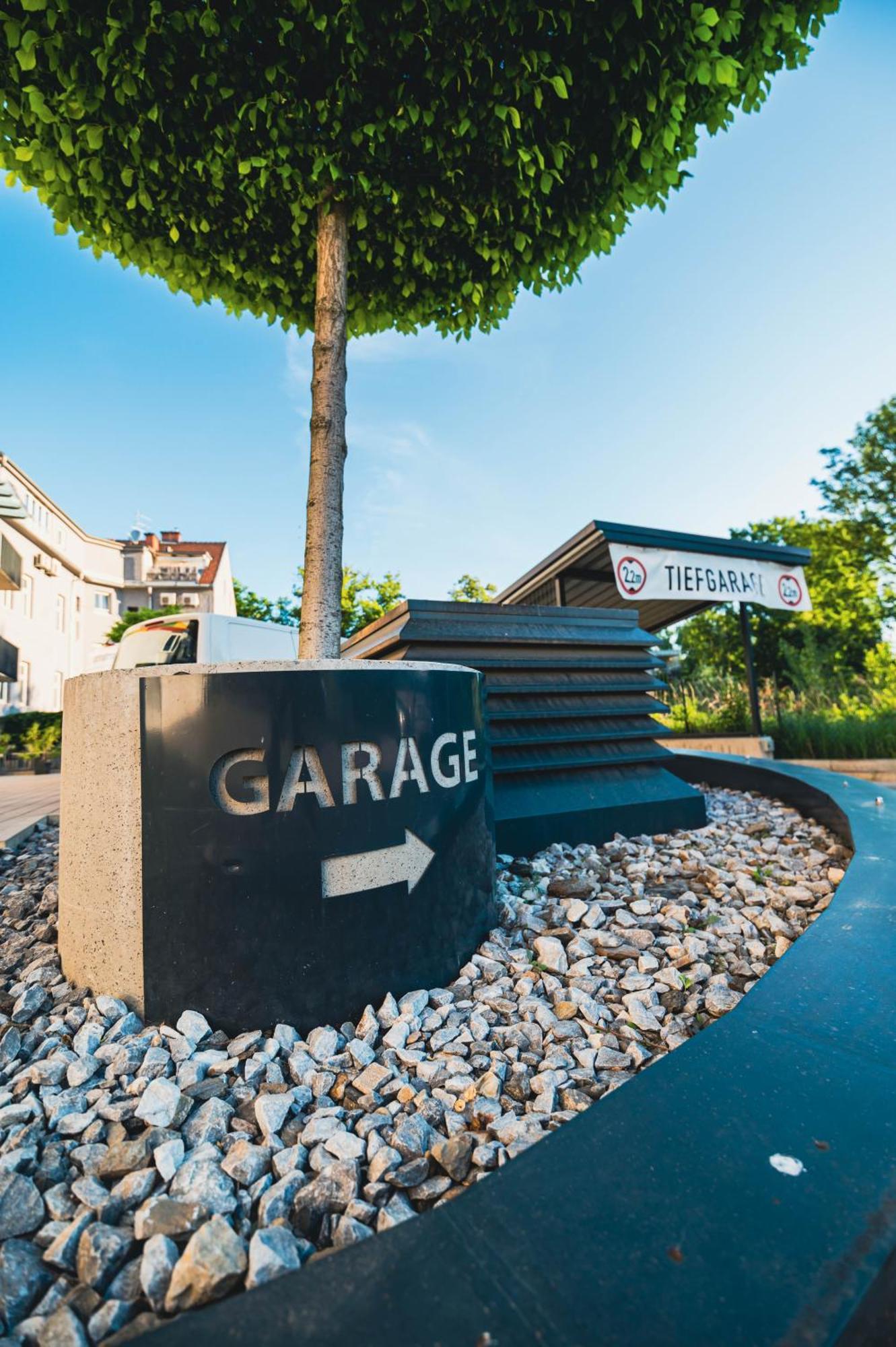 Hotel Shome I Self Check-in I Free Parking Graz