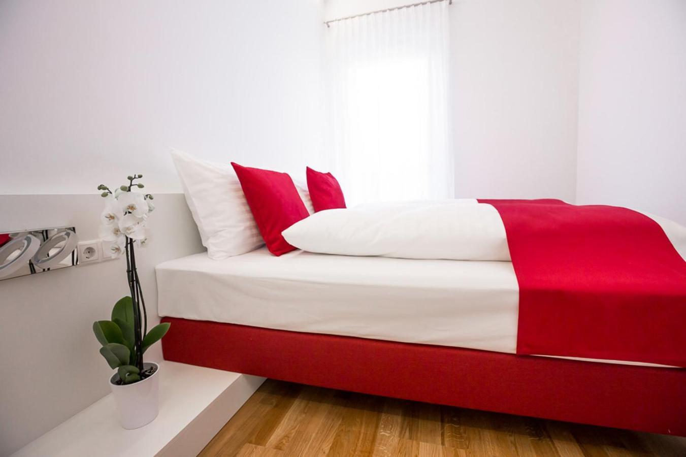 Shome I Self Check-in I Free Parking Hotel 4*