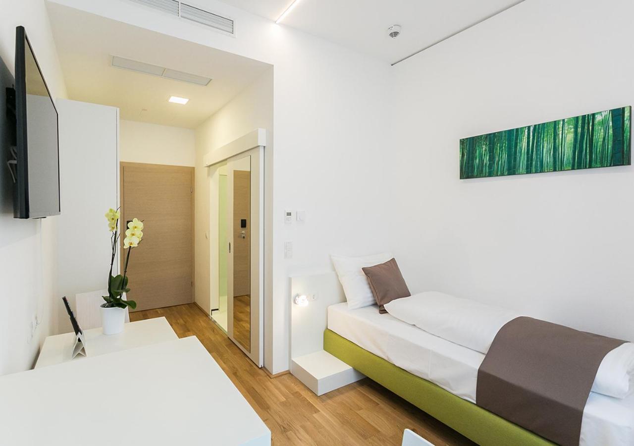 Shome I Self Check-in I Free Parking Hotel 4*